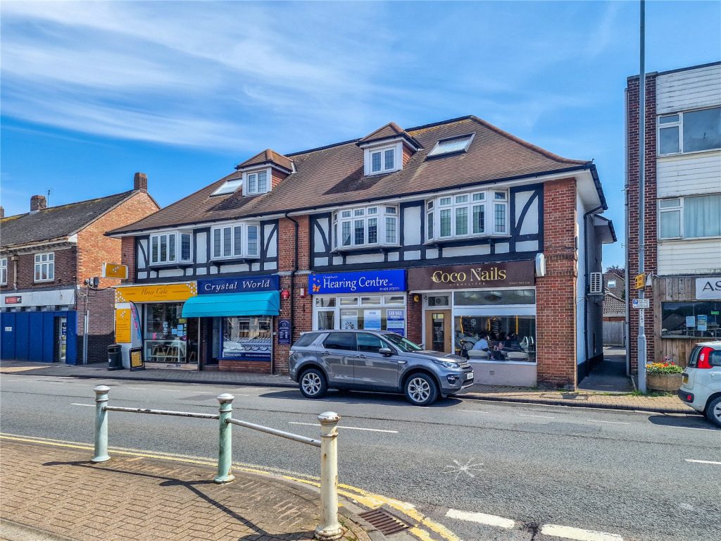 Lymington Road, Highcliffe, Christchurch, Dorset, BH23 5EG