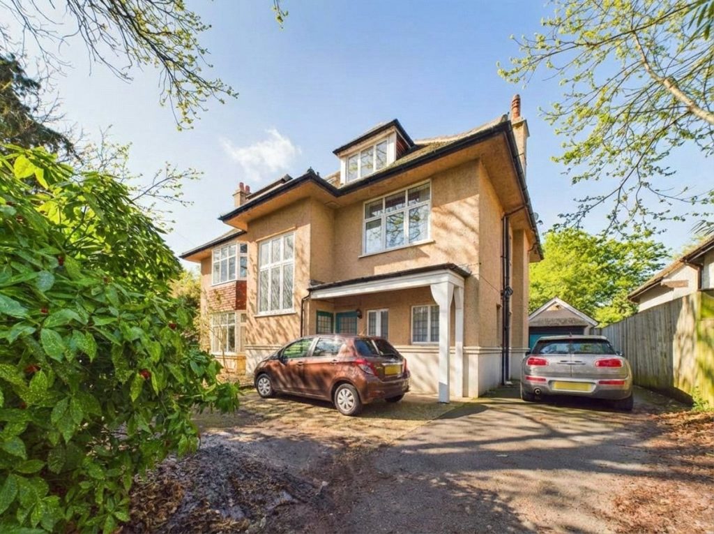 Chessel Avenue, Bournemouth, Dorset, BH5 1LH