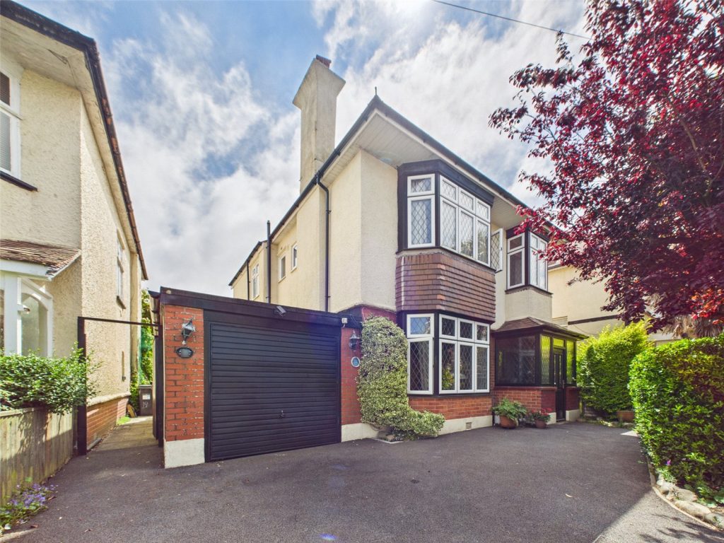 Heatherlea Road, Bournemouth, BH6 3HN