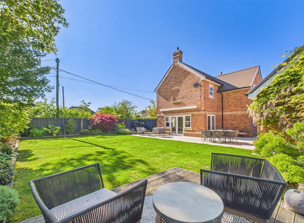Sika Rise, Bransgore, Christchurch, Dorset, BH23 8FA