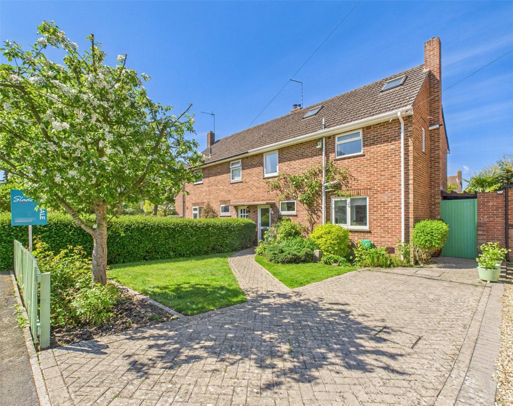Shackleton Square, Bransgore, Christchurch, Dorset, BH23 8AJ