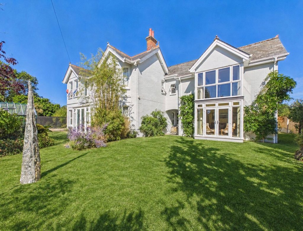 Chapel Lane, Bransgore, Christchurch, BH23 8BN