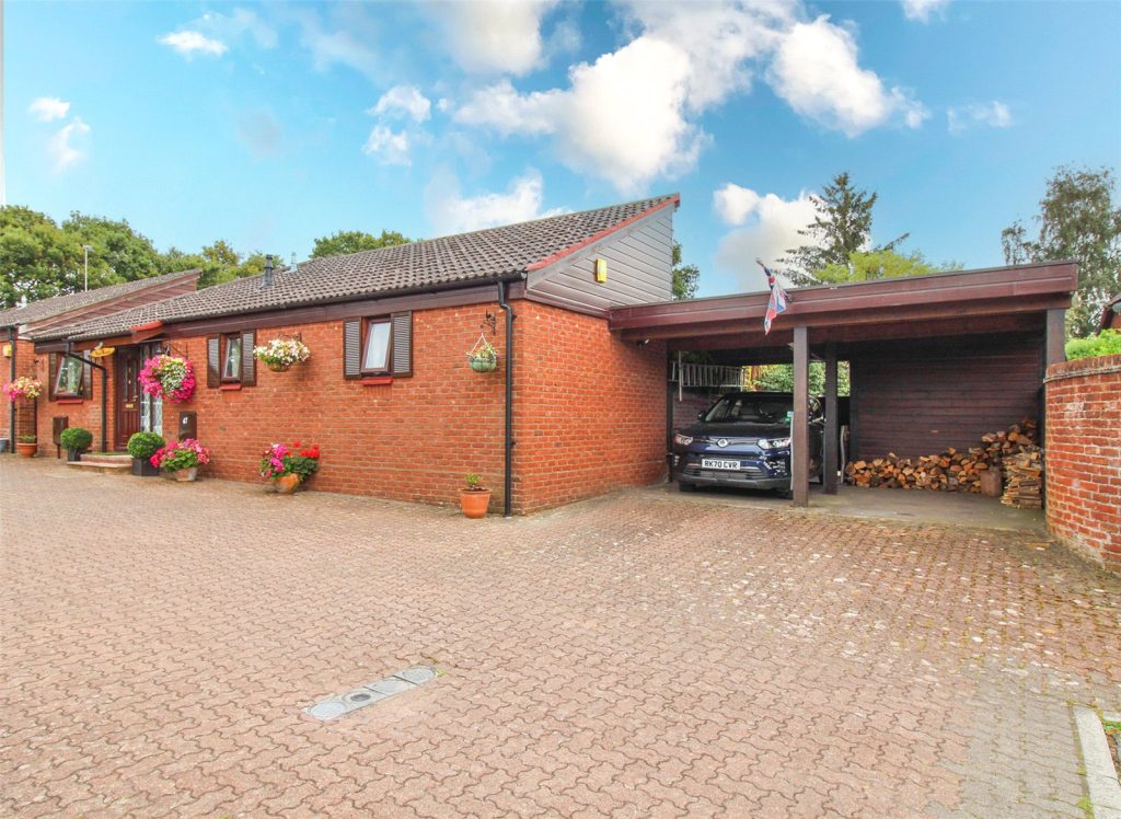 Westlands, Bransgore, Christchurch, BH23 8BY