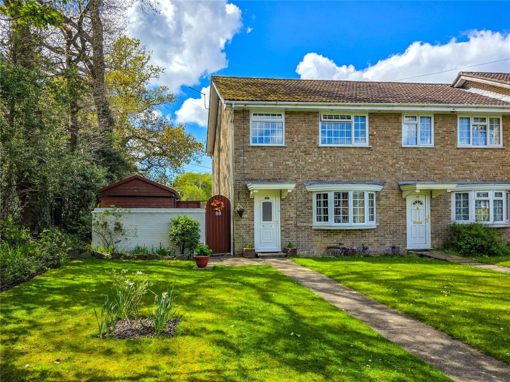 Tresillian Close, Walkford, Christchurch, BH23 5QR