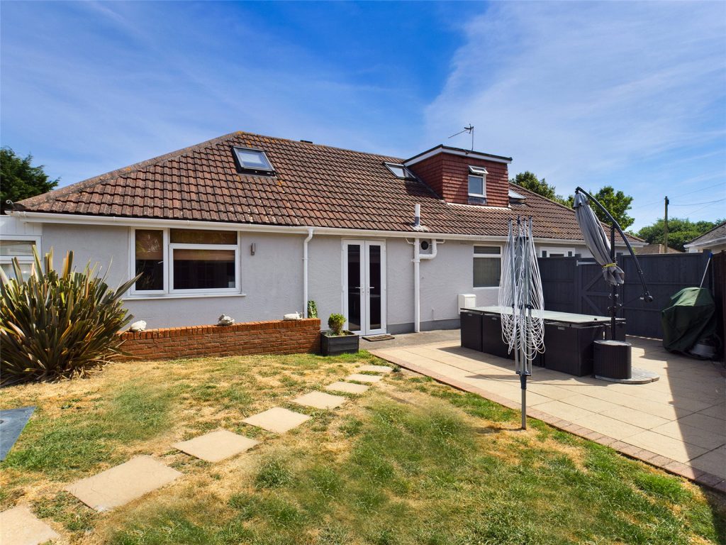 Southwood Close, Walkford, Christchurch, Dorset, BH23 5RW