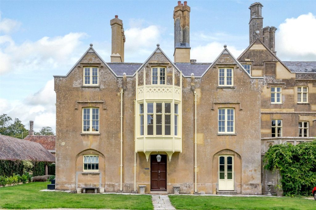 Hurn Court Lane, Hurn, Christchurch, BH23 6BH