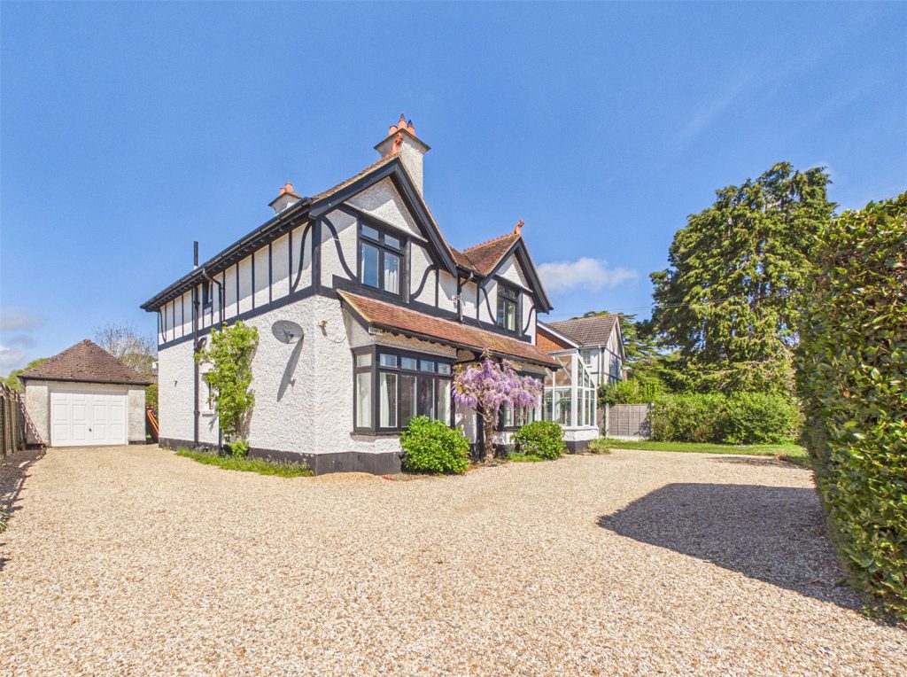 West Road, Bransgore, Christchurch, Dorset, BH23 8BE