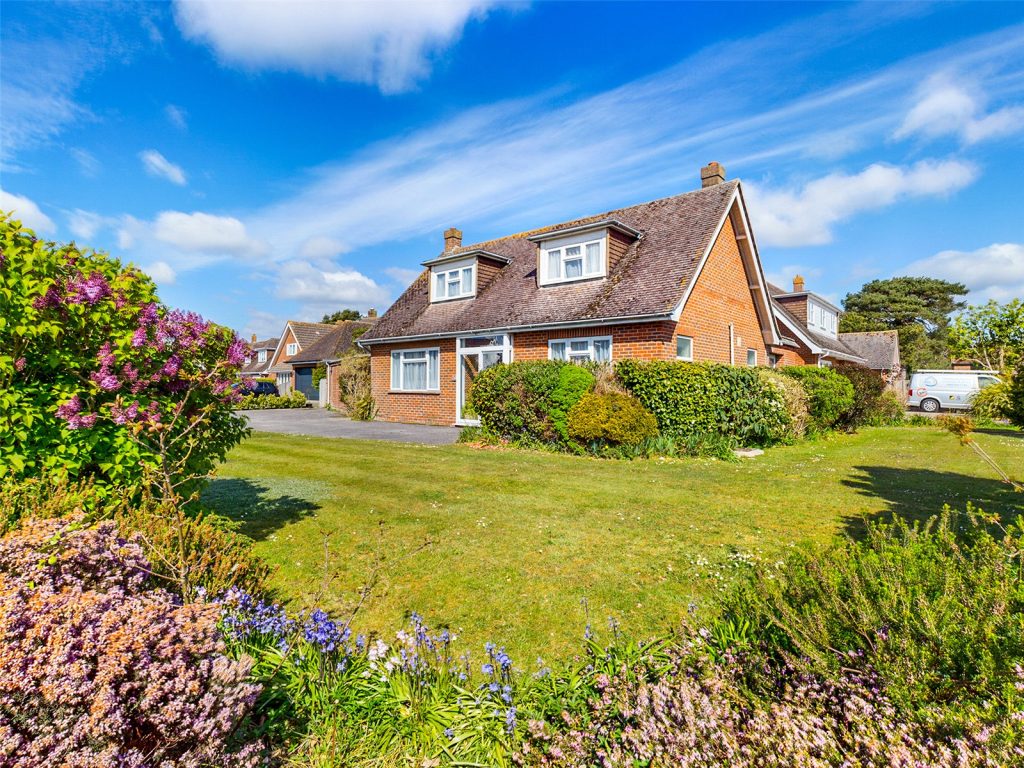 Waterford Gardens, Highcliffe, Christchurch, Dorset, BH23 5DP