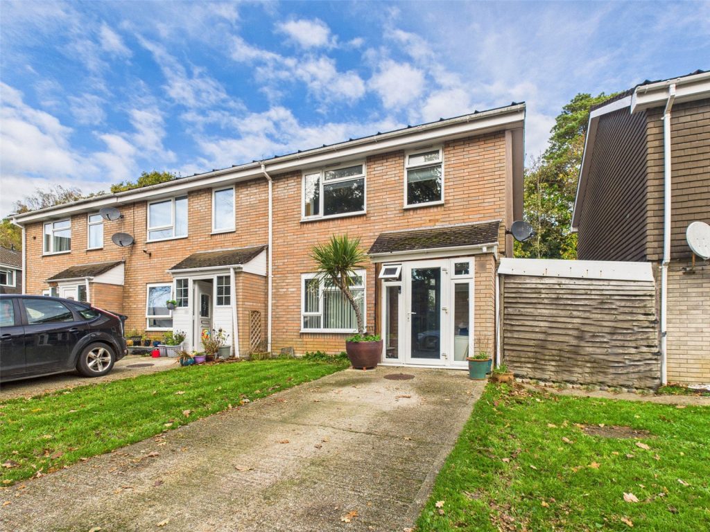 Plantation Drive, Walkford, Christchurch, Dorset, BH23 5SG