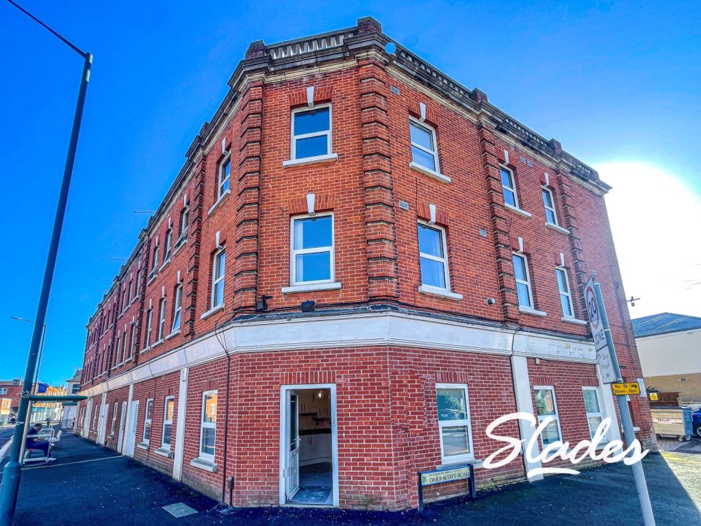 Seabourne Road, Bournemouth, BH5 2HG