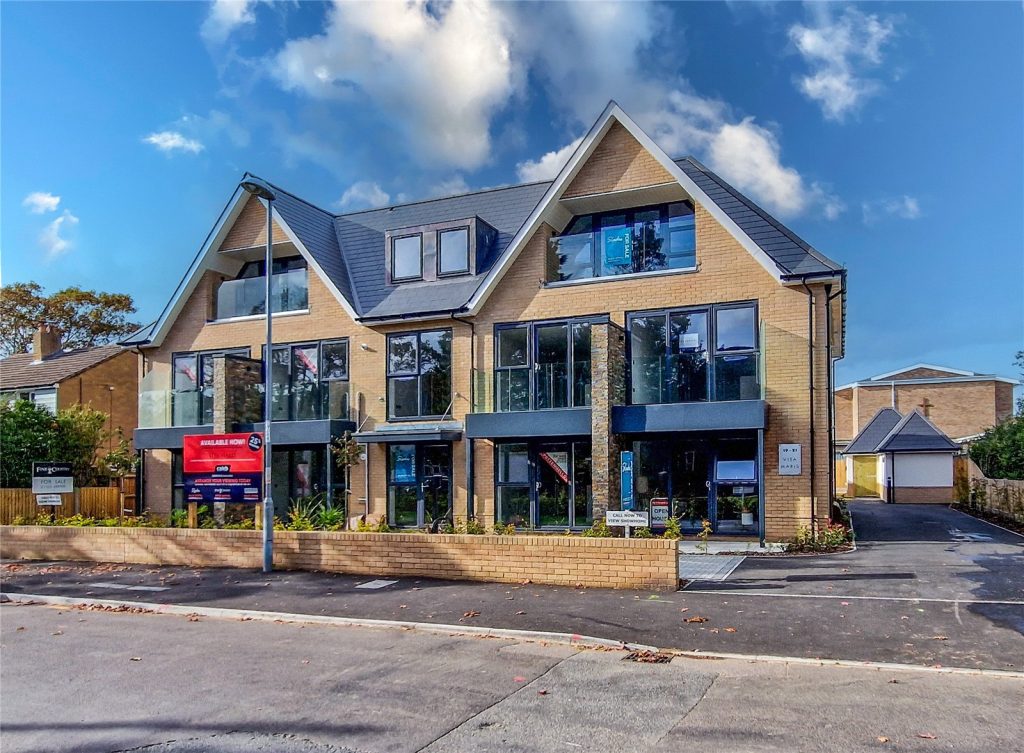 Wortley Road, Highcliffe, Christchurch, Dorset, BH23 5DR
