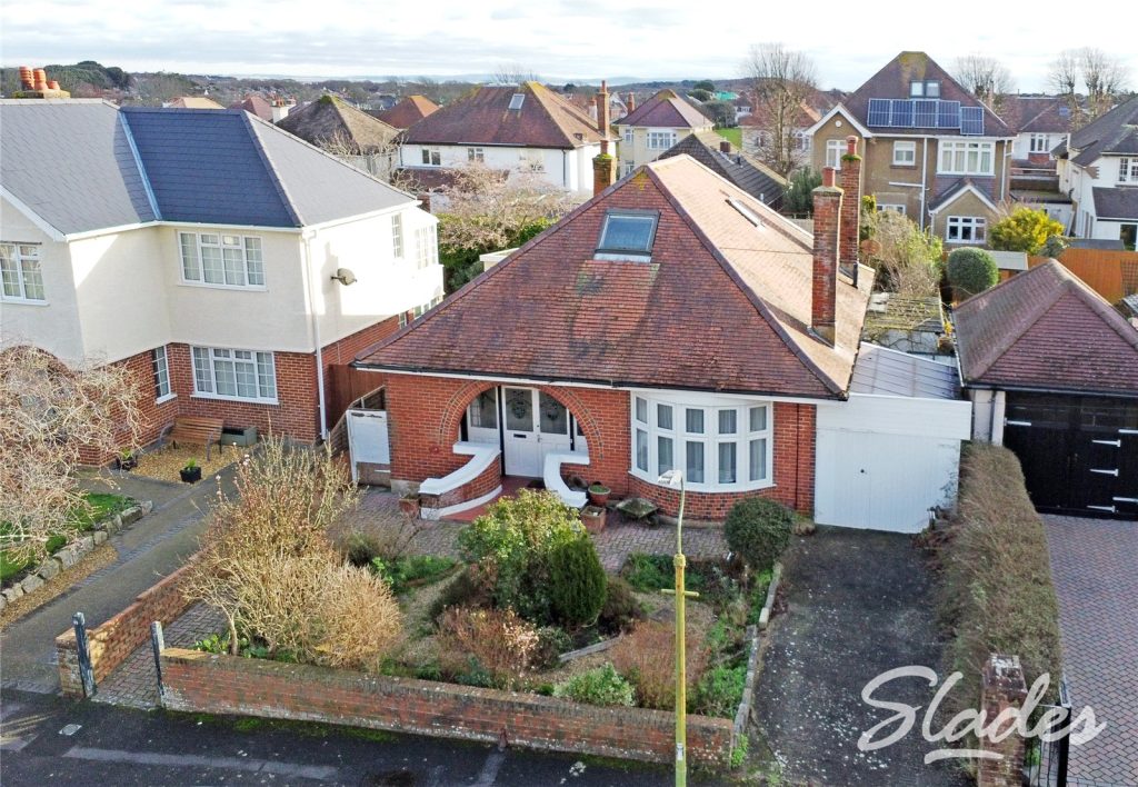 Southlands Avenue, Hengistbury Head, Bournemouth, Dorset, BH6 4HJ