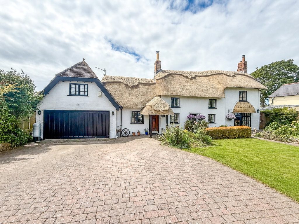 Stony Lane, Burton, Christchurch, Dorset, BH23 7LD