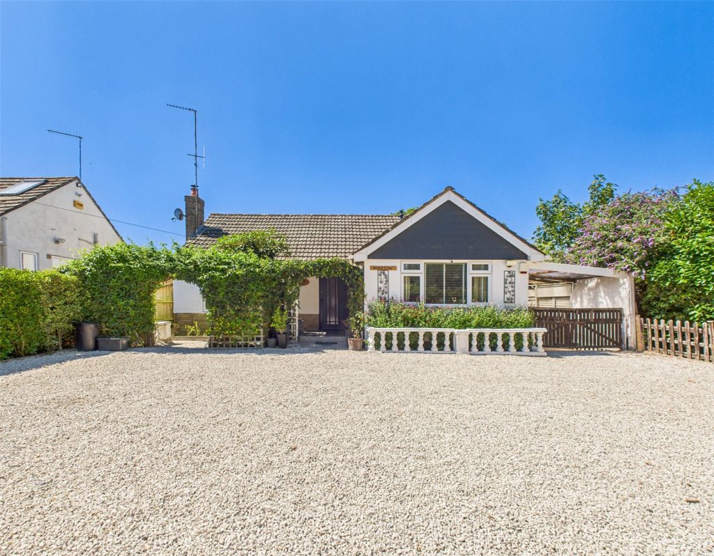 Ringwood Road, Bransgore, Christchurch, Dorset, BH23 8AE