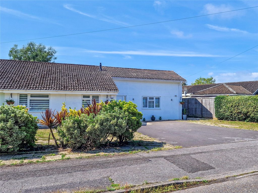 The Meadway, Highcliffe, Dorset, BH23 4NU
