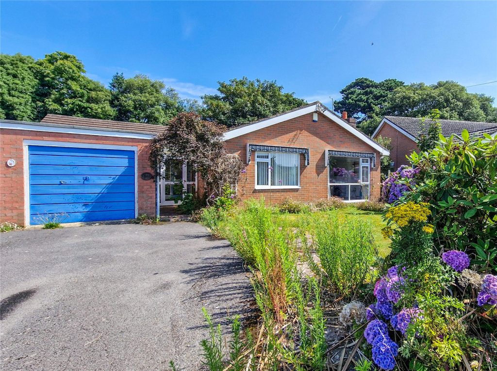 Forest Way, Highcliffe, Dorset, BH23 4PU