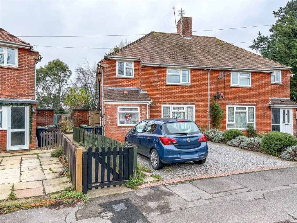Edward Road, Christchurch, Dorset, BH23 3EL