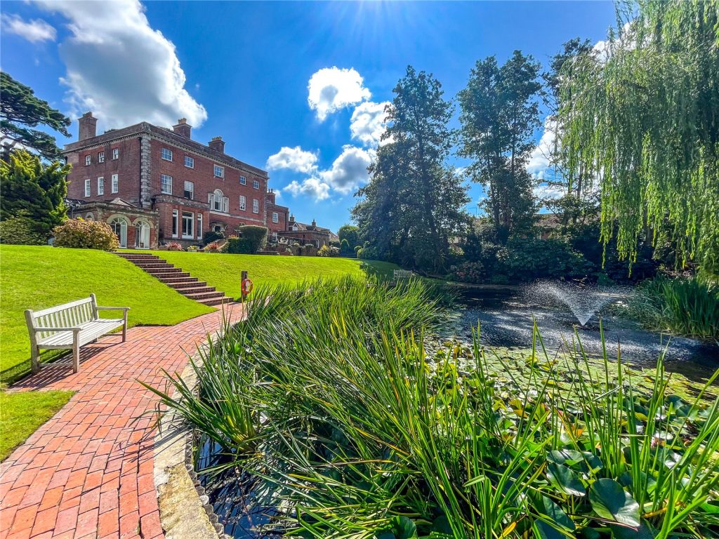 Salisbury Road, Burton, Christchurch, Dorset, BH23 7JS