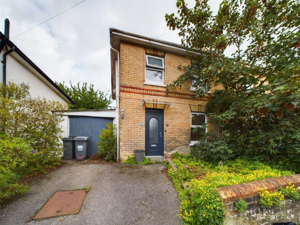 Stourvale Road, Bournemouth, BH5 2LA