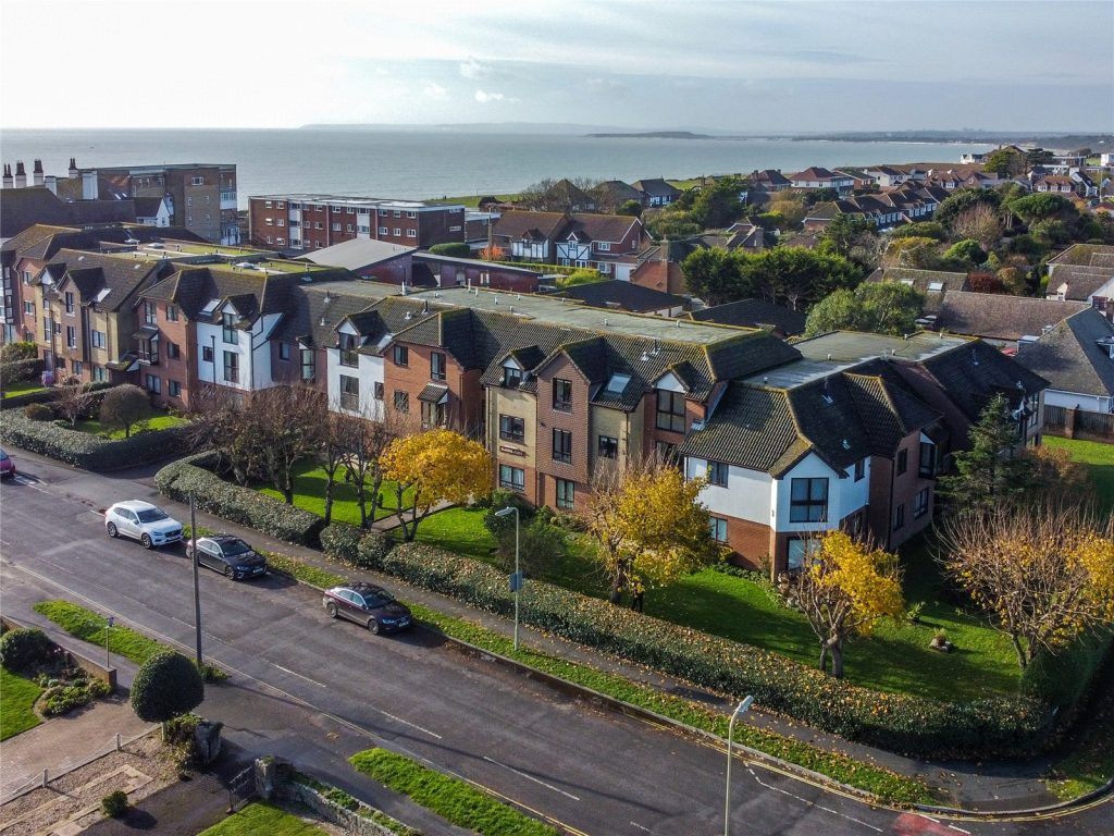 Barton Court Avenue, Barton on Sea, New Milton, Hampshire, BH25 7HQ
