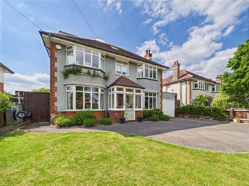 Holdenhurst Avenue, Bournemouth, BH7 6RD