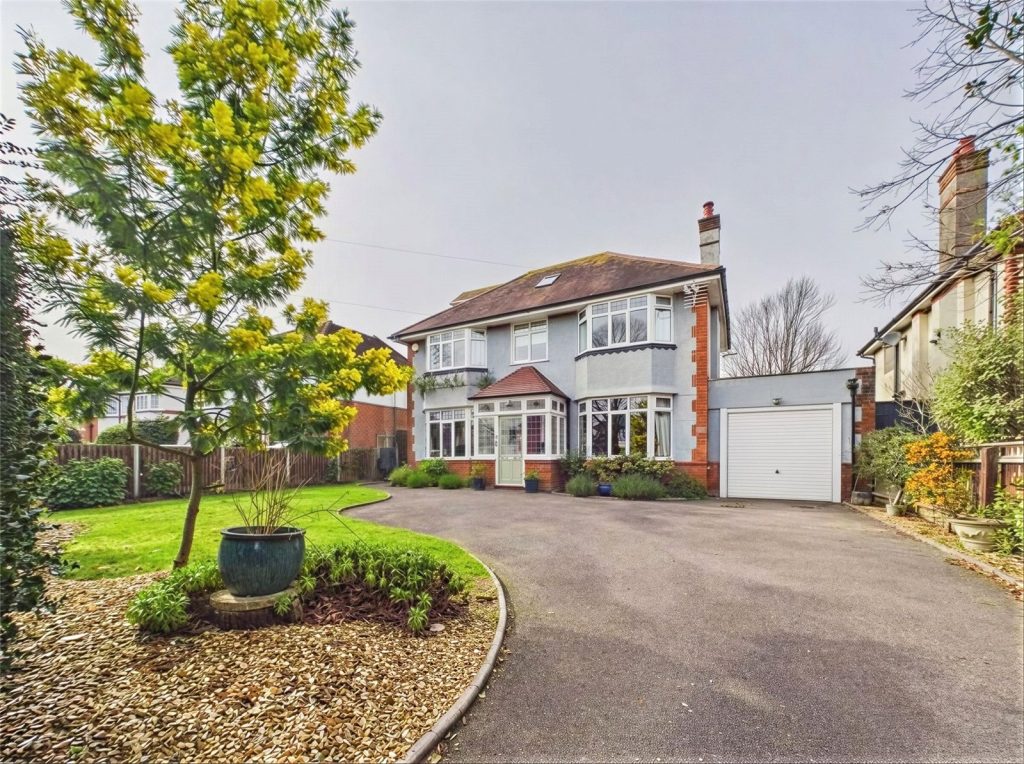 Holdenhurst Avenue, Bournemouth, BH7 6RD