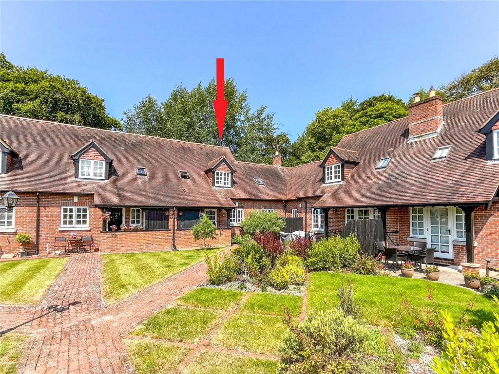 Salisbury Road, Burton, Christchurch, Dorset, BH23 7JS