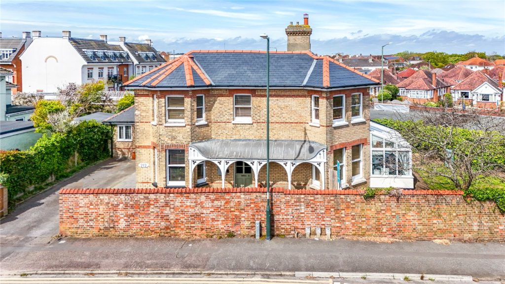 Belle Vue Road, Bournemouth, BH6 3AJ
