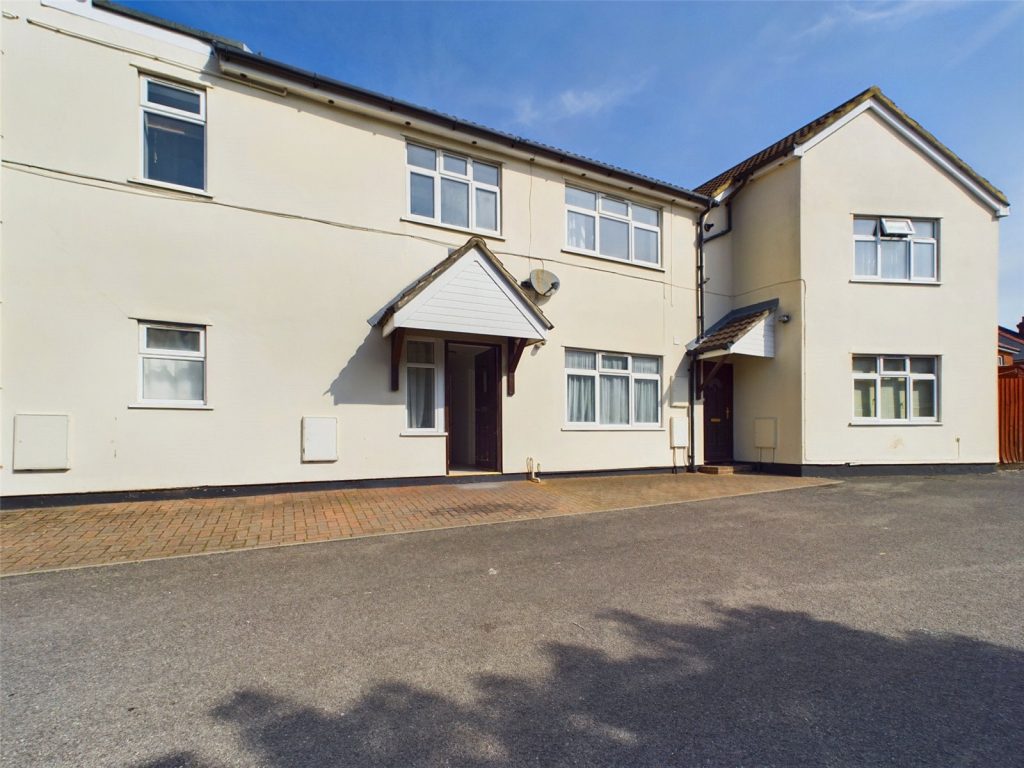 Clarence Park Road, Bournemouth, Dorset, BH7 6LE