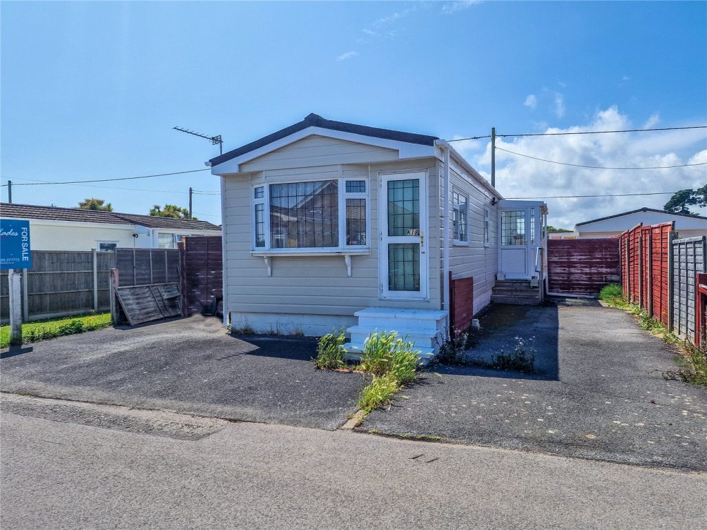 Solent Road, Hoburne Naish, Christchurch Road, New Milton, BH25 7RE