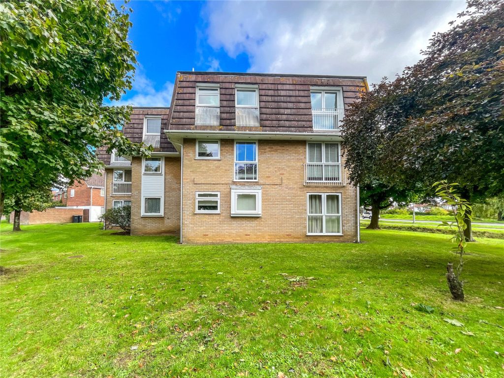 Sycamore Close, Christchurch, Dorset, BH23 2EL