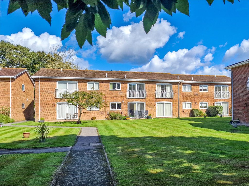 Montagu Park, Waterford Place, Highcliffe, Dorset, BH23 5LG