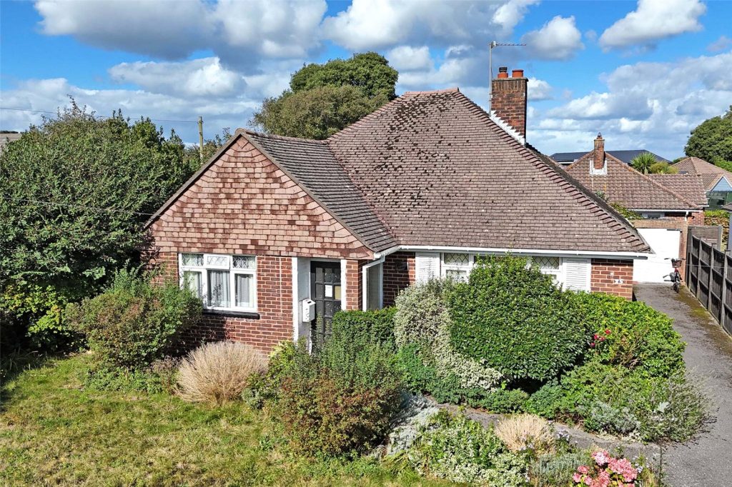 Thornbury Road, Hengistbury Head, Bournemouth, Dorset, BH6 4HS
