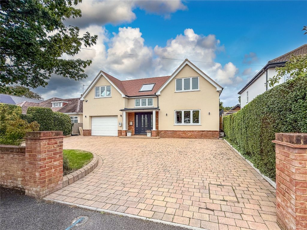 Bosley Way, Christchurch, Dorset, BH23 2HF