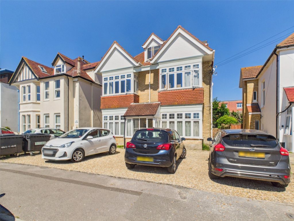 Stourcliffe Avenue, Bournemouth, Dorset, BH6 3PT
