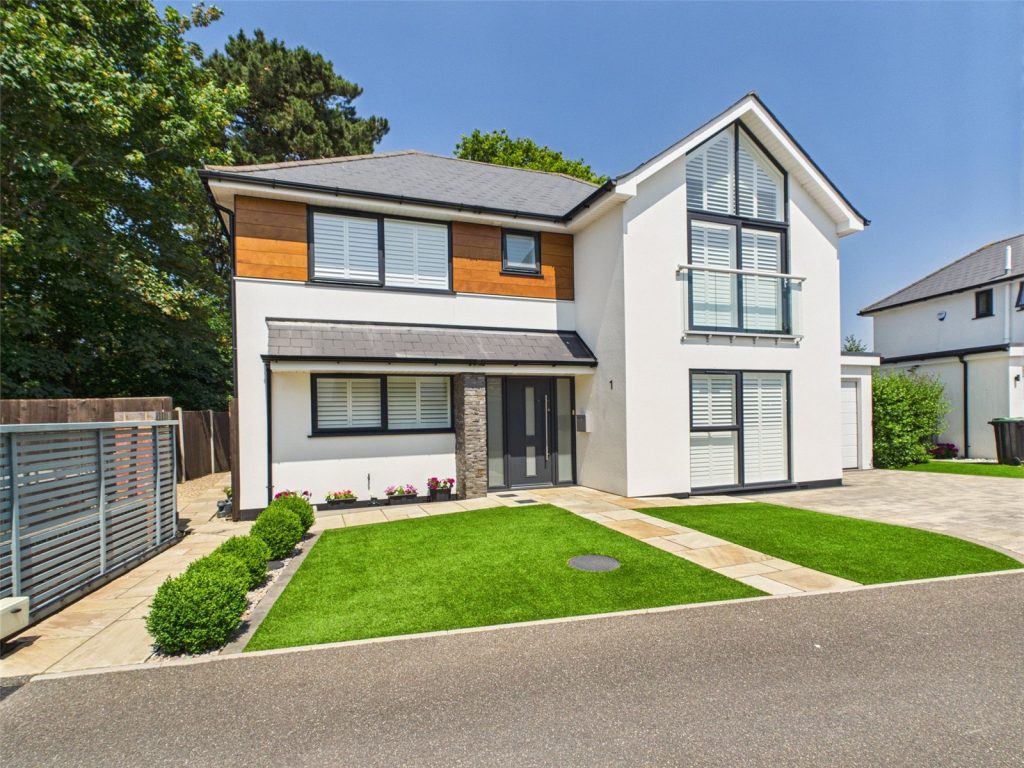 Silver Glade, Tuckton Close, Southbourne, Dorset, BH6 3HY