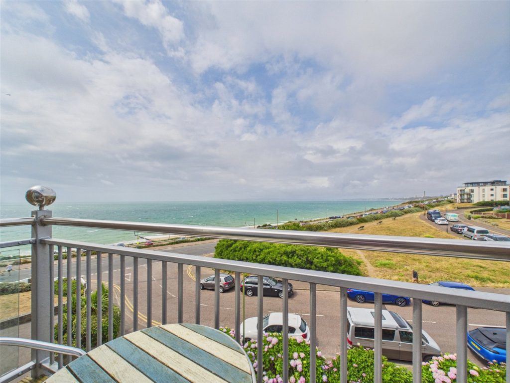 Sea Road, Southbourne, Bournemouth, Dorset, BH6 4BT