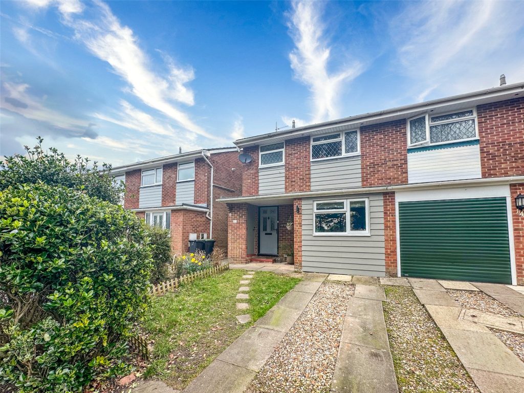 Barlands Close, Burton, Christchurch, Dorset, BH23 7HN