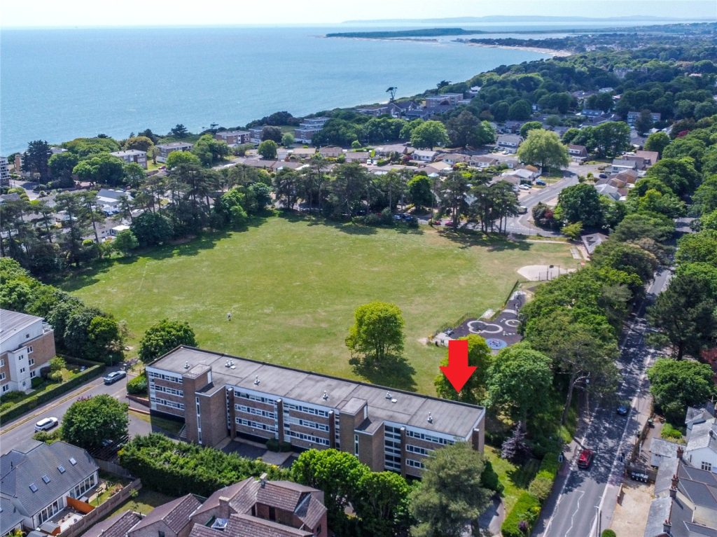 Lymington Road, Highcliffe, Christchurch, Dorset, BH23 5DZ