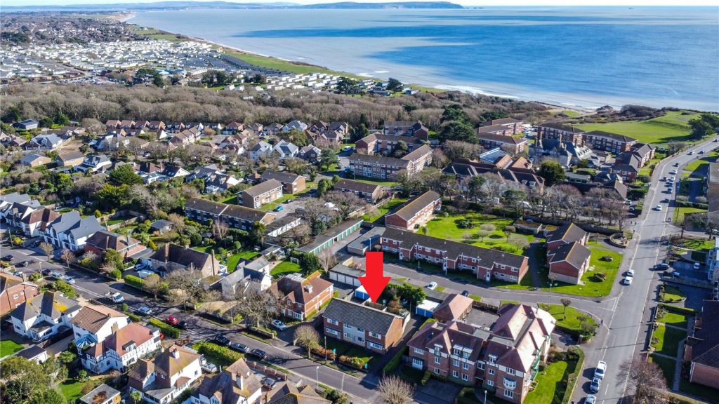 Stuart Road, Highcliffe, Christchurch, Dorset, BH23 5JS