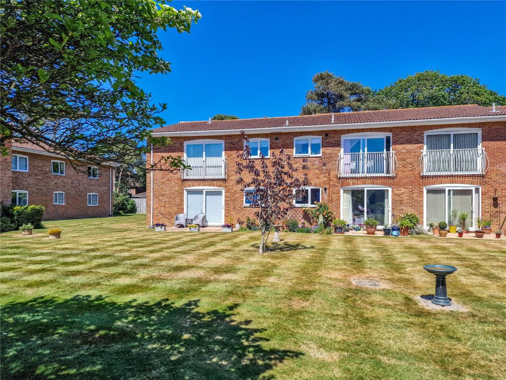 Waterford Place, Highcliffe, Christchurch, Dorset, BH23 5LG