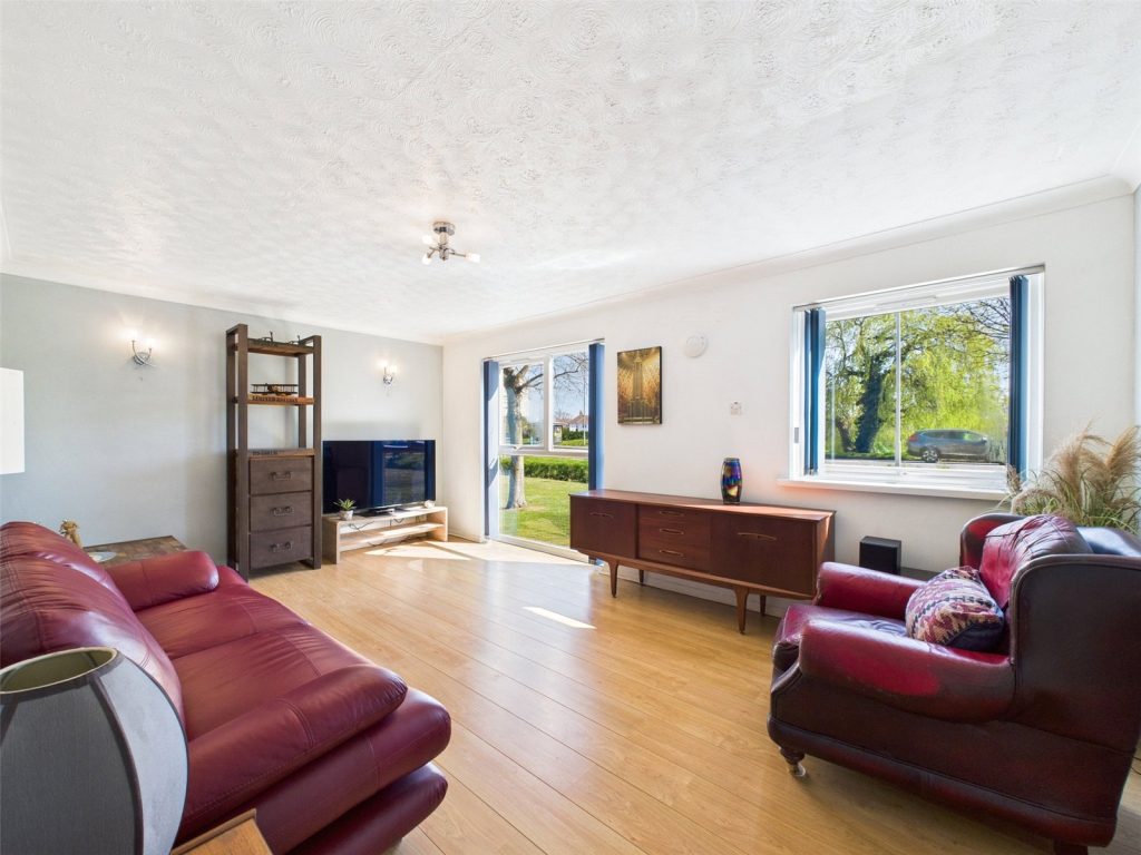 Sycamore Close, Christchurch, Dorset, BH23 2EL