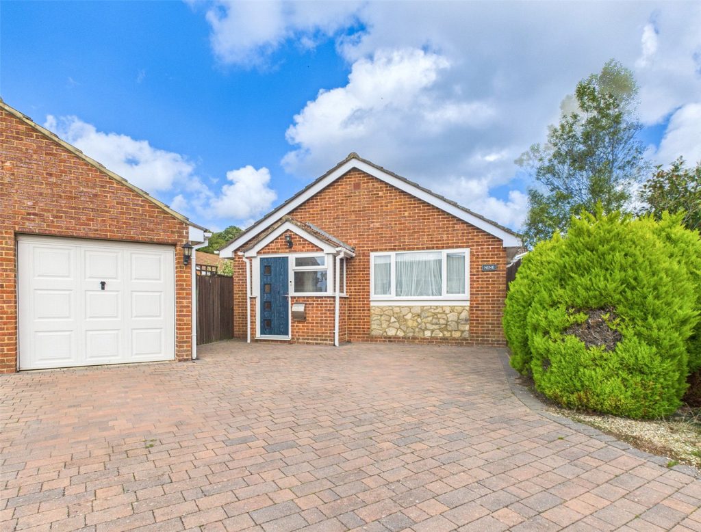 Elmers Way, Bransgore, Christchurch, Dorset, BH23 8HB