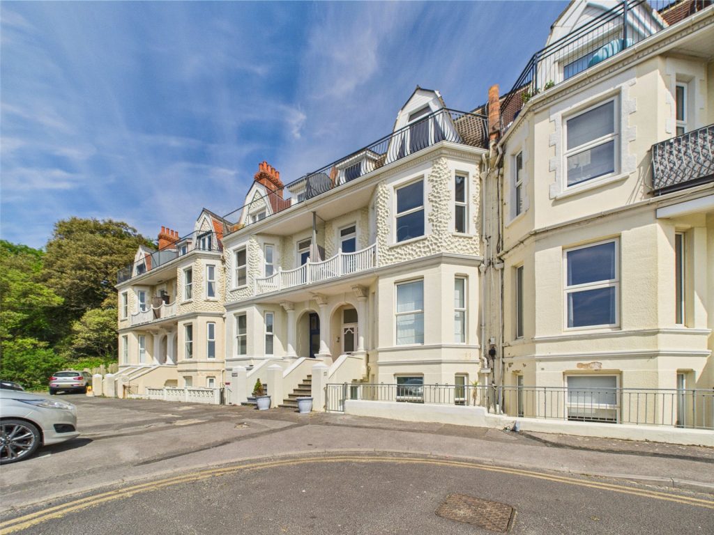 Undercliff Road, Bournemouth, Dorset, BH5 1BL