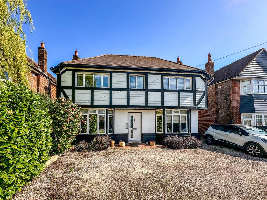 Fairmile Road, Christchurch, Dorset, BH23 2LQ