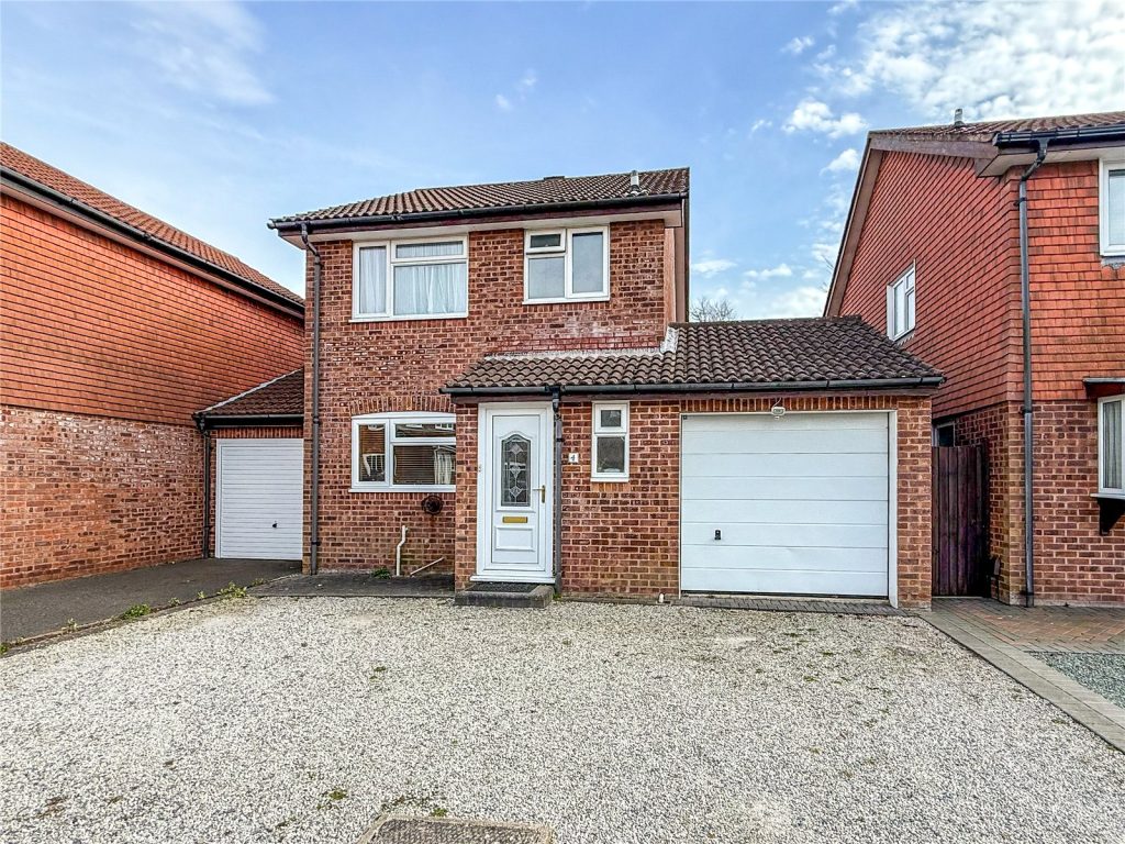 Viscount Drive, Christchurch, Dorset, BH23 4JN