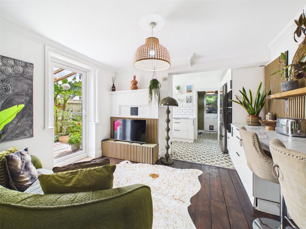 Station Road, Christchurch, Dorset, BH23 1QY