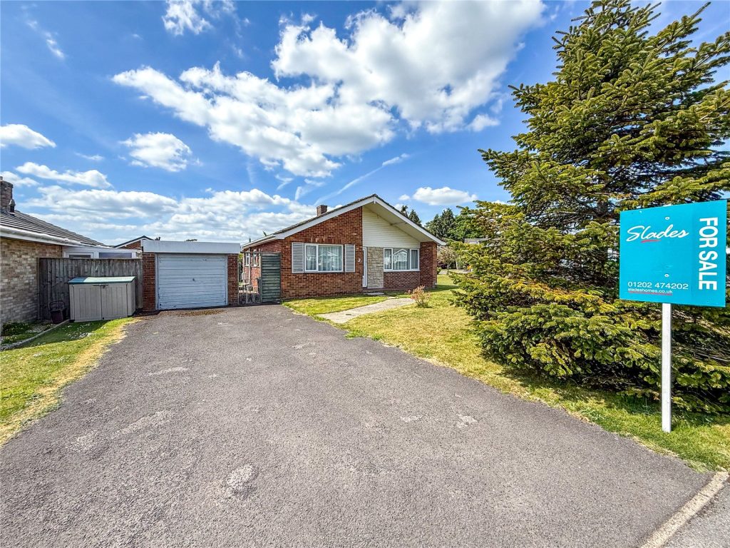 Whitehayes Close, Burton, Christchurch, Dorset, BH23 7NX
