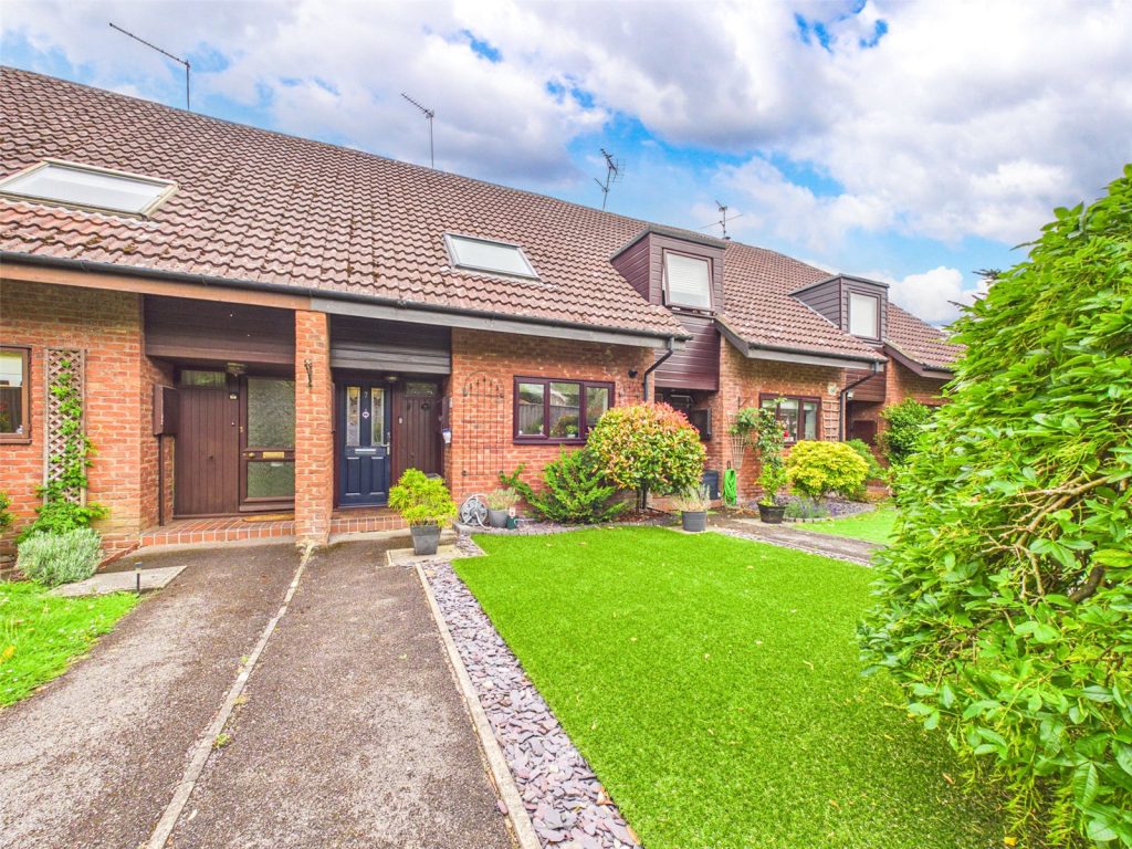 Westlands, Bransgore, Christchurch, Dorset, BH23 8BY