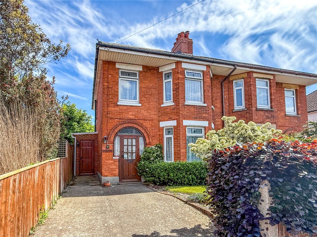 Clarendon Road, Christchurch, Dorset, BH23 2AB